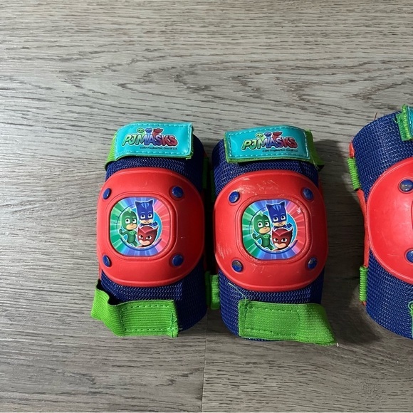 PJ Masks 2 Knee and 2 Elbow Pads Stretch Straps - Picture 3 of 10